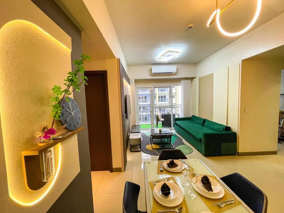 Spacious 2Br Luxury Suite Across Okada, Airport Manila Philippines
