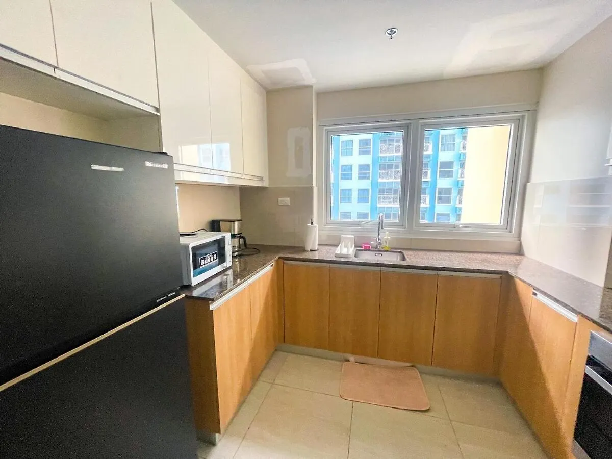Spacious 2Br Luxury Suite Across Okada, Airport Manila Apartment