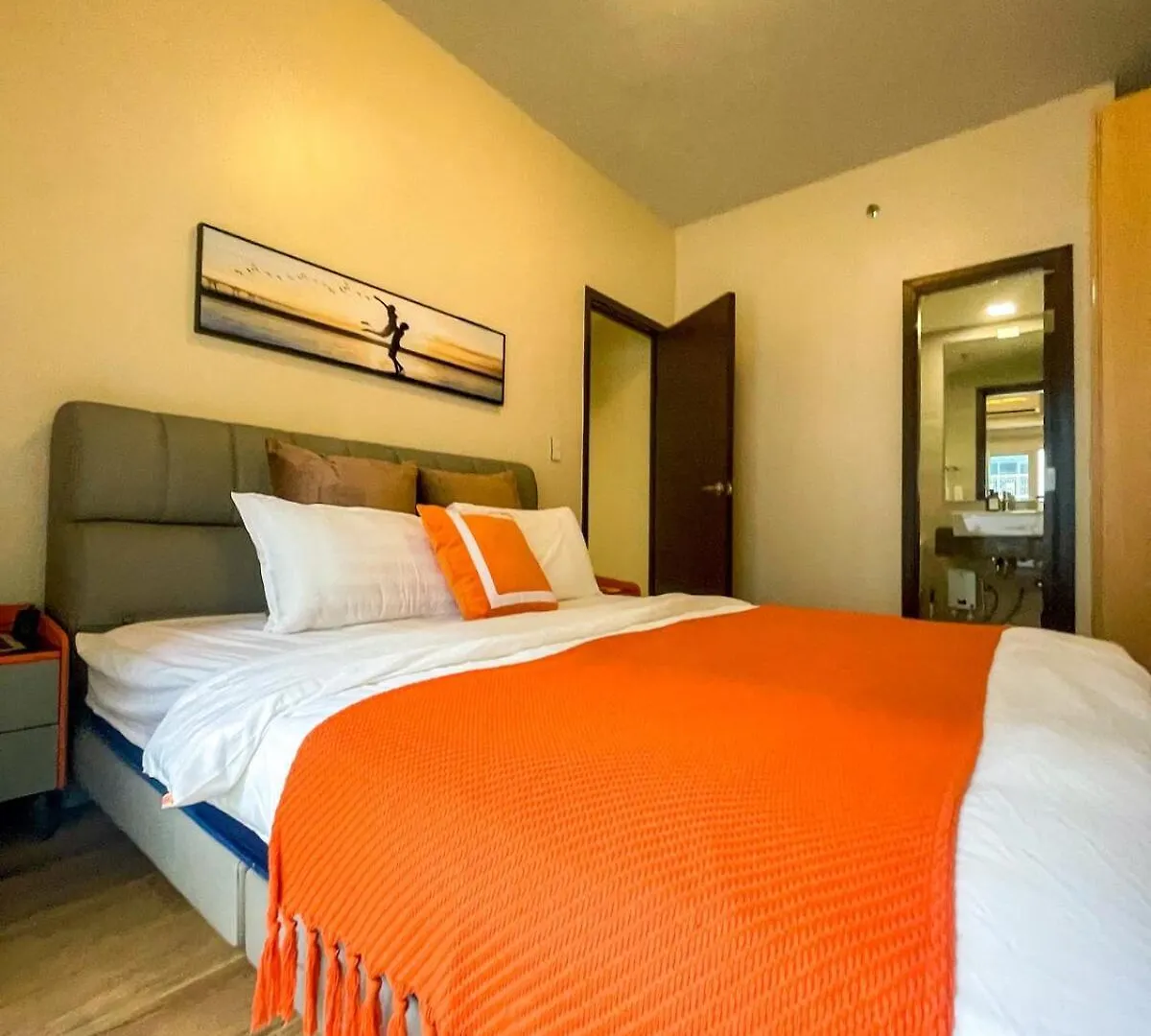 Spacious 2Br Luxury Suite Across Okada, Airport Manila Philippines