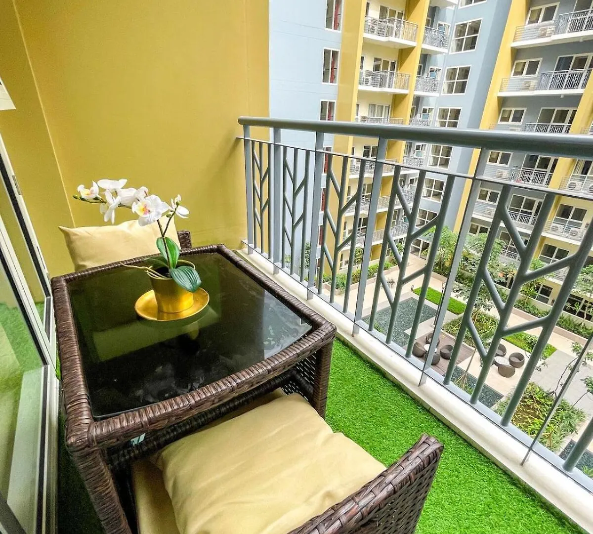 Apartment Spacious 2Br Luxury Suite Across Okada, Airport Manila Philippines