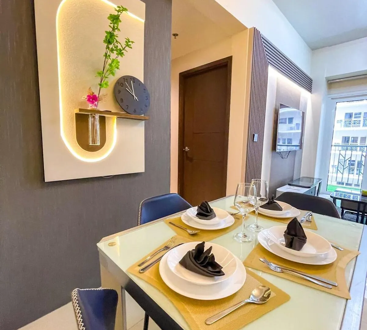 Spacious 2Br Luxury Suite Across Okada, Airport Manila 0*,